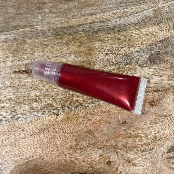 Organic, All Natural, Non-GMO Lip Gloss (color: Bloodlust) - Picture 1 of 3